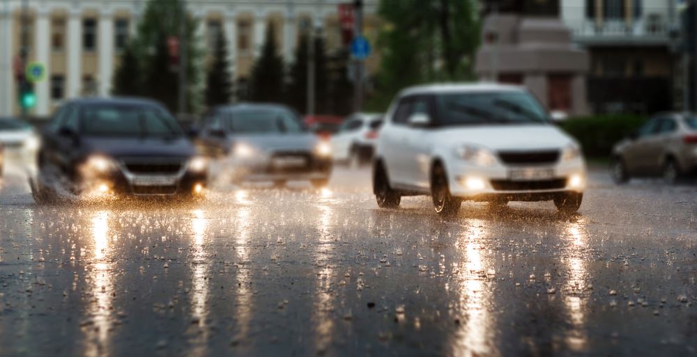 5-tips-for-driving-safely-in-the-rain